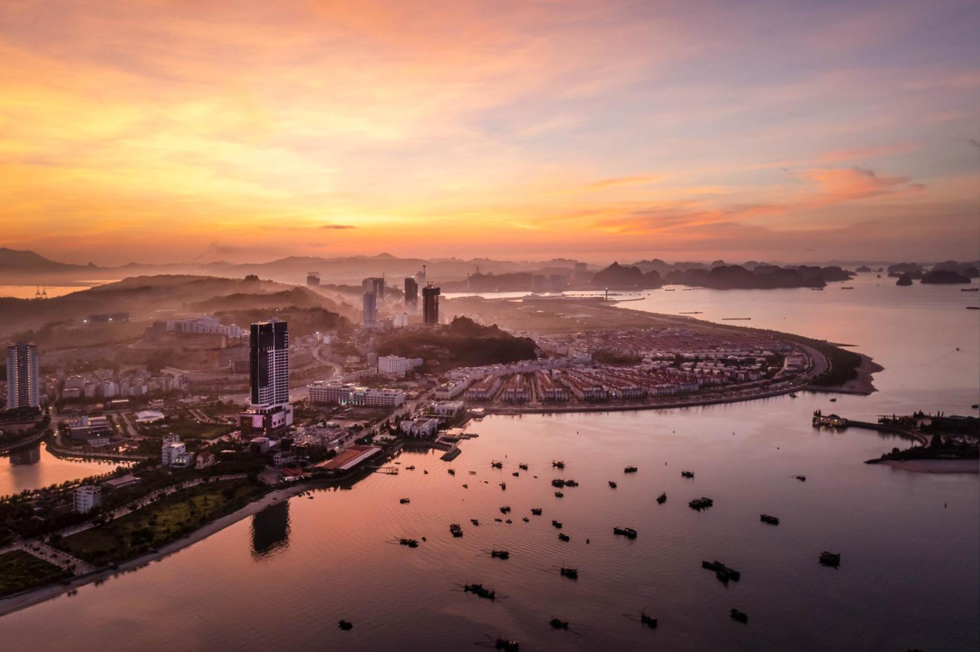 Radisson Blu Ha Long Bay Hotel Buitenkant foto
