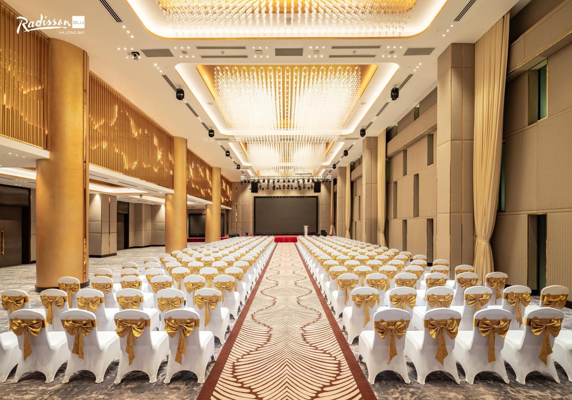 Radisson Blu Ha Long Bay Hotel Buitenkant foto